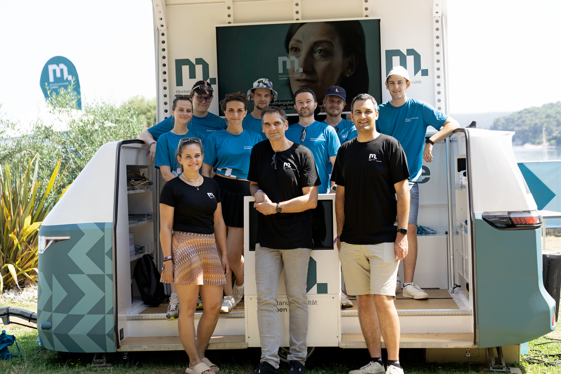 Das Montanuni-Beratungsteam und das Professorenteam für "Beat the Prof"