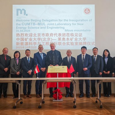 Rector Peter Moser und Vice Rector Thomas Prohaska warmly welcomed the guests from Beijing at TU Leoben. Photo: © TU Leoben