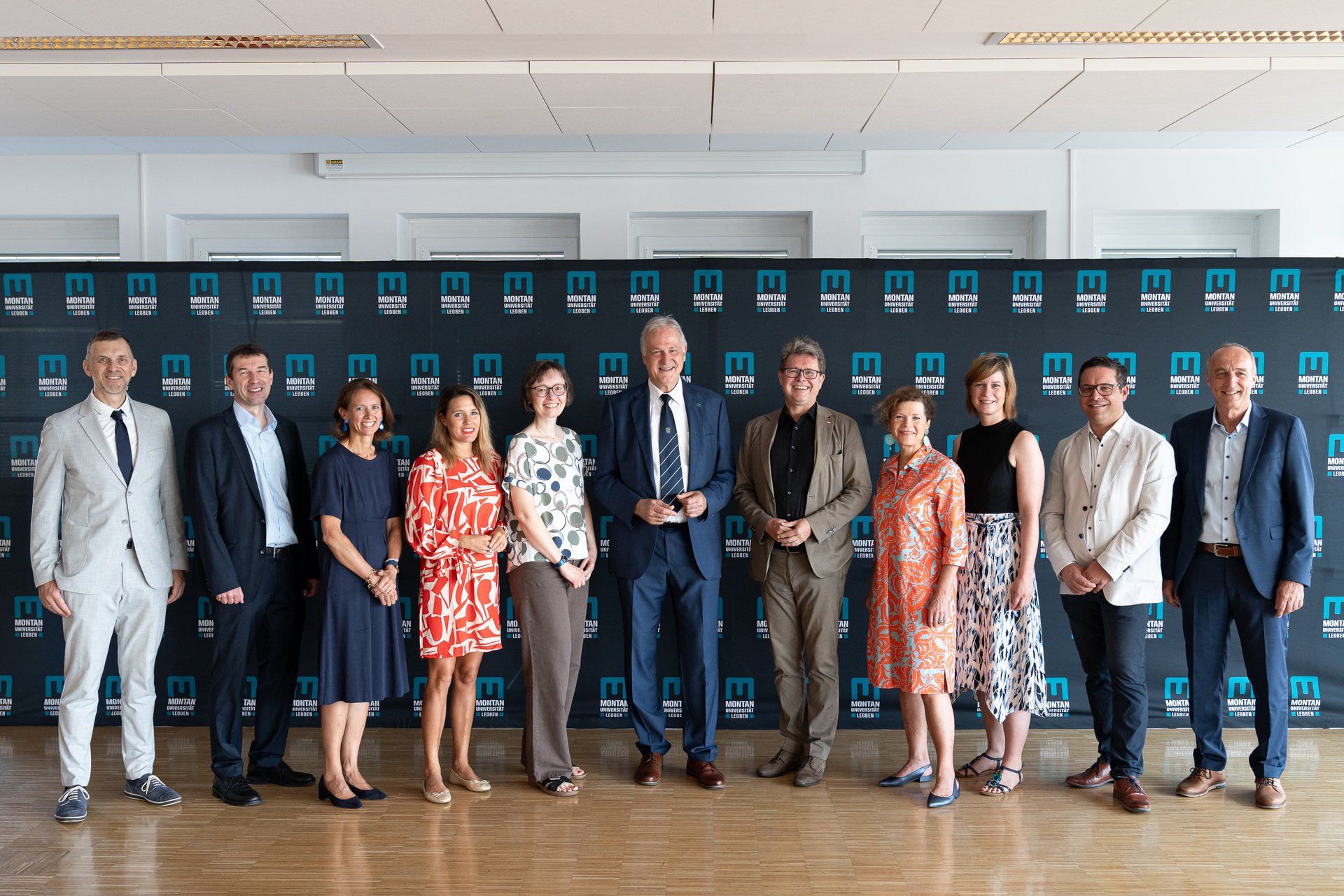 Gruppenfoto von der Pressekonferenz an der Montanuni