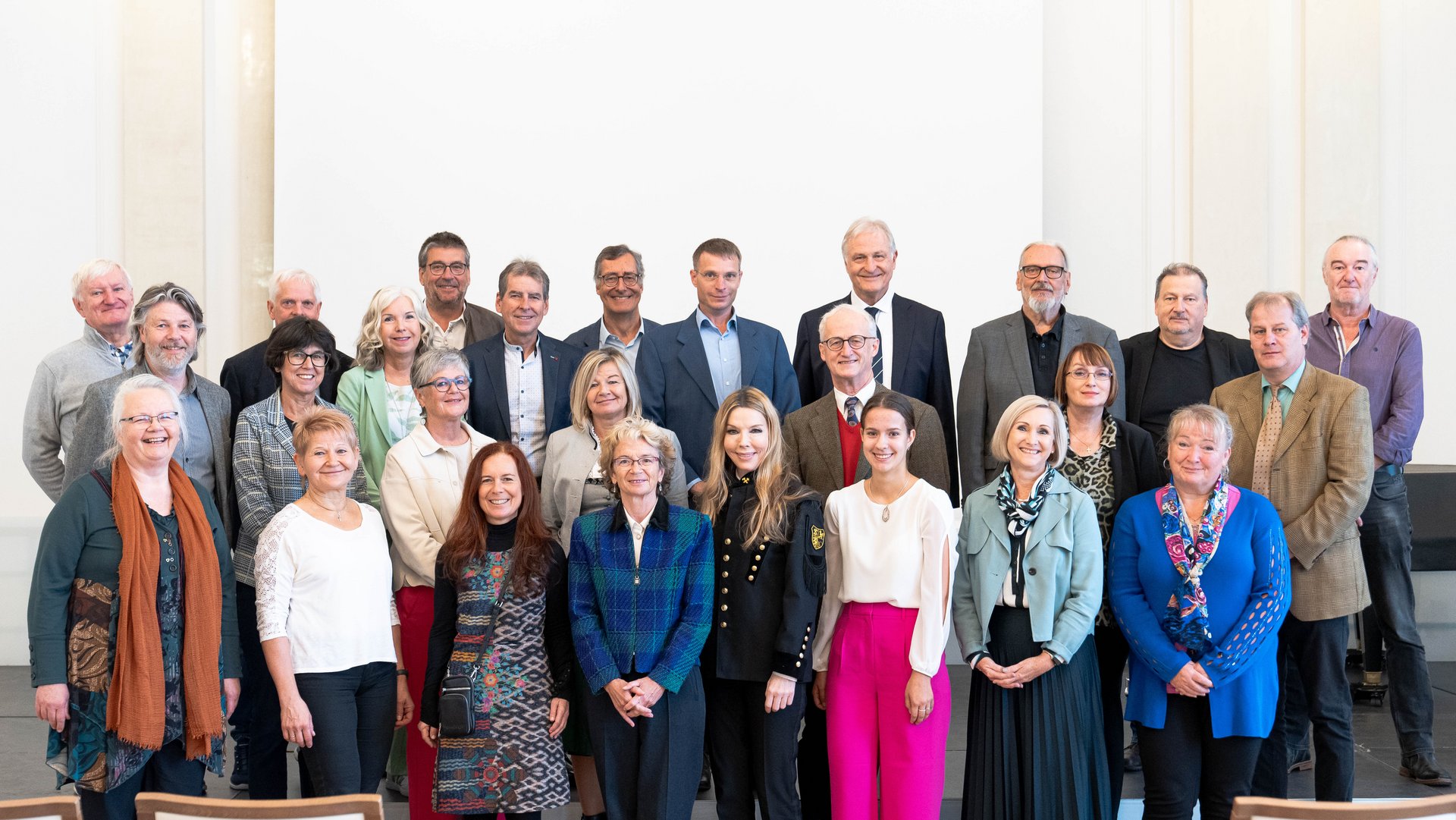 Gruppenbild langjähriger Mitarbeiterinnen der Montanuniversität.