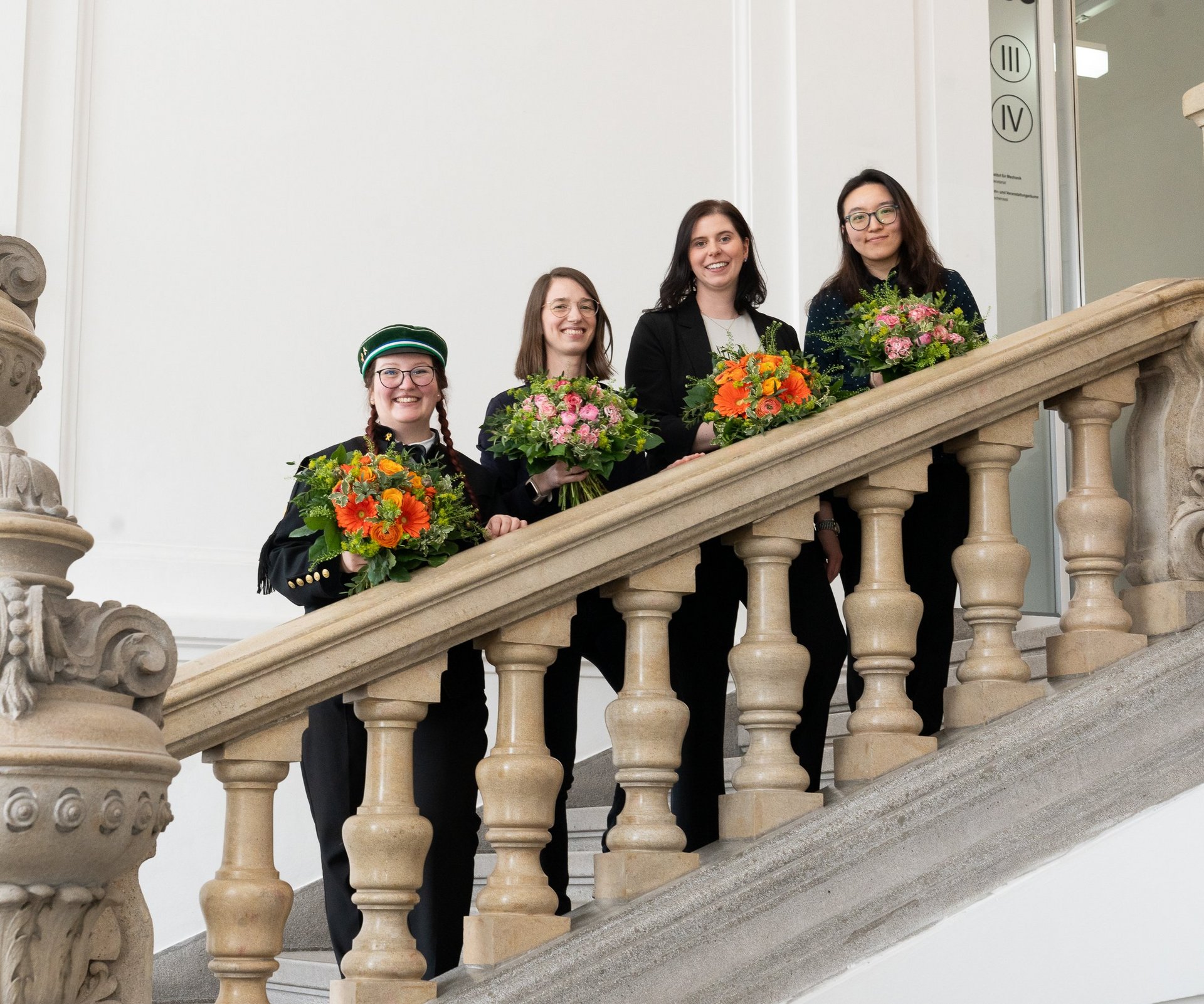 Die Preisträgerinnen des Wissenschaftspreises für Montanistinnen 2025: v.l.n.r. Elena Dvorak, BSc.(Kategorie Bakkalaureat), Mag. Dr. Alice Lassnig (Kategorie Postdoc) vom , Dipl.-Ing. Magdalena Kirchmair (Kategorie Master) und Xiangyun Shi, MSc. (Kategorie Praedoc). Foto: © MUL/Tauderer
