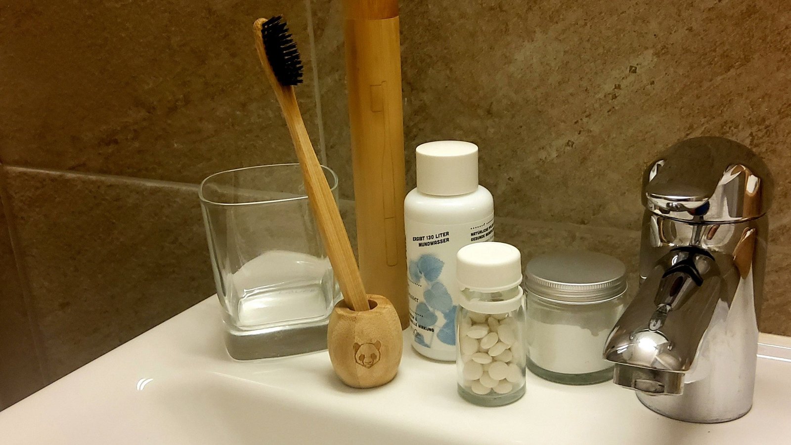 Schon bei den Zahnputzsachen kann einiges an Müll gespart werden
1000002356