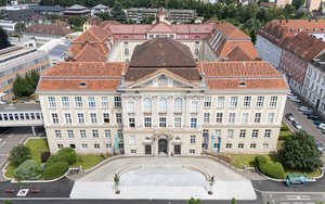 Treiben Sie Ihre Karriere voran. Foto: © MUL Hauptgebaeude__2_von_2_