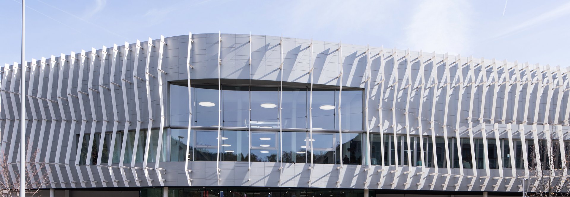 Gebäudefront des Erzherzog-Johann Trakts der Montanuniversität Leoben.