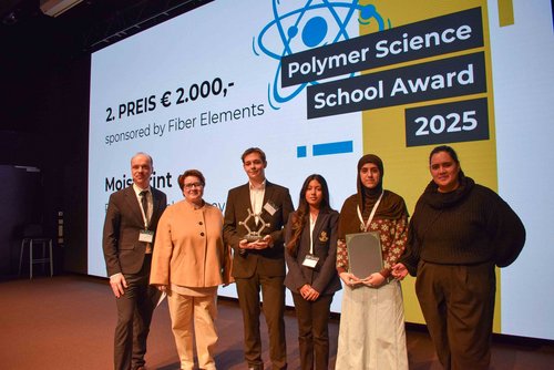 Project „Moistprint“
Roland Kasparek, Humayra Dulu, Amine Ceyhan
HTL Rosensteingasse
(endowed with € 2.000,- sponsored by Fiber Elements)
© Department Polymer Engineering and Science Leoben | Tanja Grössing 33
