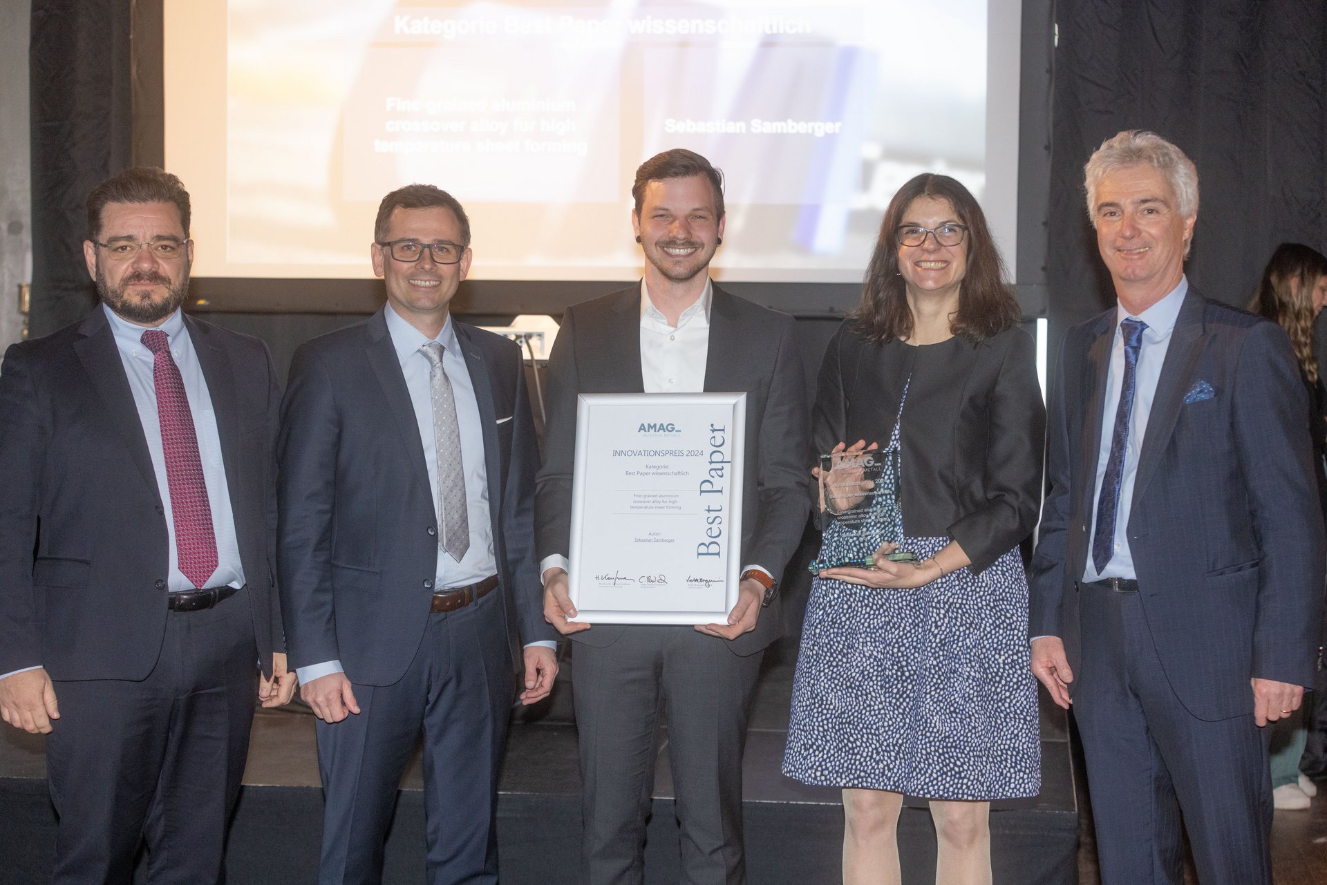 Im Bild von Links nach Rechts: Vertriebsvorstand Victor Breguncchi, MBA; Univ.-Prof. Dipl.-Ing Dr. mont. Stefan Pogatscher; Dipl.-Ing. Sebastian Samberger; Finanzvorständin Mag. Claudia Trampitsch; Vorstandsvorsitzender Priv.-Doz. Dipl.-Ing. Dr. Helmut Kaufmann.