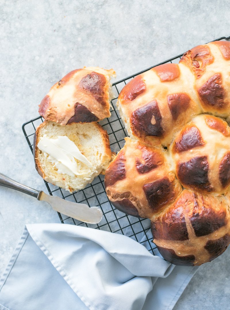 Typical Canadian Easter treat – Hot cross buns Hot_Cross_Buns_-_Typical_Easter_Treat_in_Canada