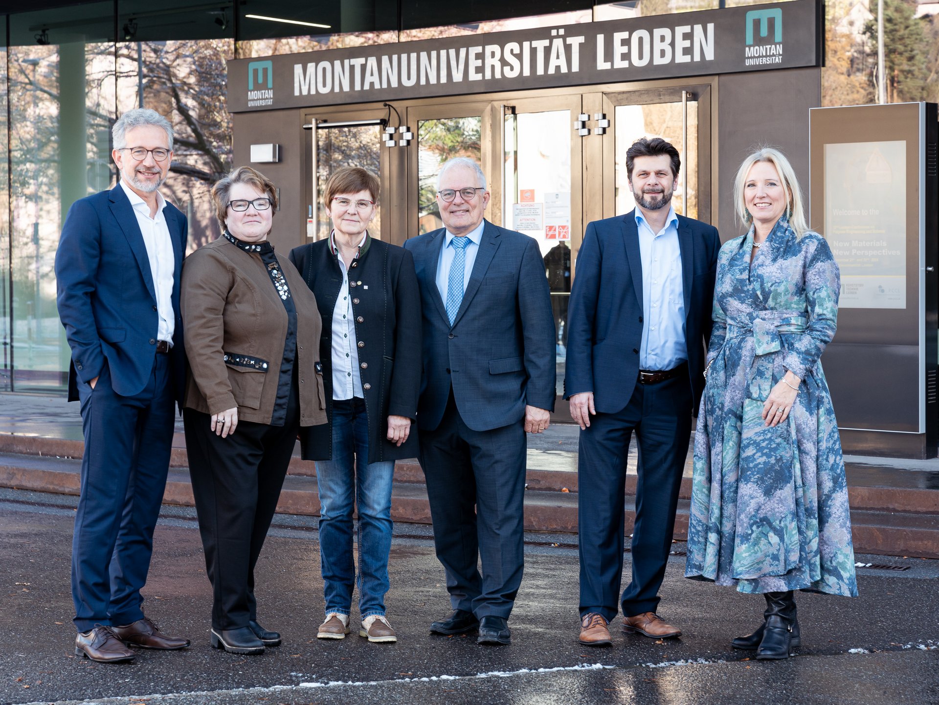 Gerald Pinter (stellvertretender Departmentleiter Kunststofftechnik, Elisabeth Ladstätter (Kaufmännische Geschäftsführerin PCCL), Birgit Sandler (Vizebürgermeisterin Stadt Leoben), Harald Bleier (ecoplus. Niederösterreichs Wirtschaftsagentur GmbH),  Alexander Kronimus (Plastics Europe), Sabine Nadherny-Borutin (Plastics Europe Austria). Foto: MUL/Tauderer