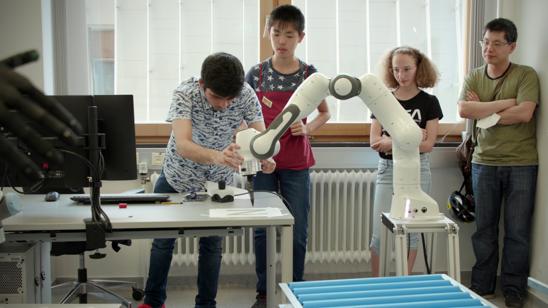 Auch Roboter sind bei der "Langen Nacht der Forschung" an der Montanuniversität Leoben hautnah zu erleben